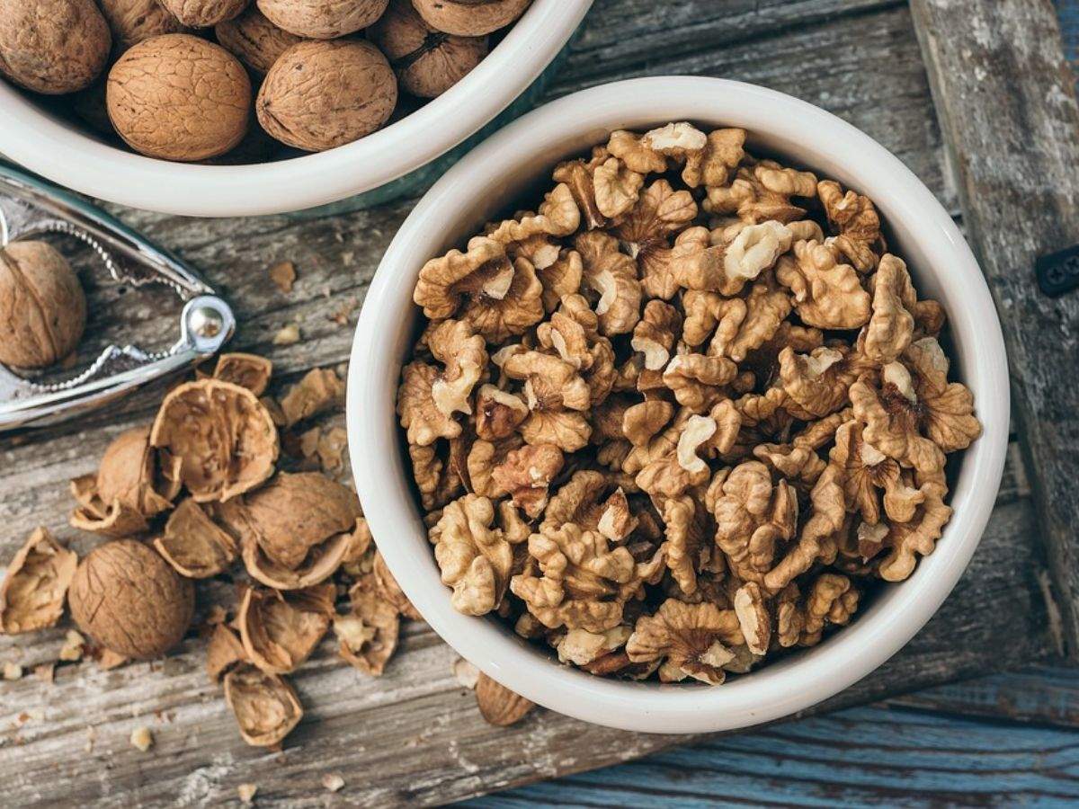 Eat Walnuts Every Day for a Month, See what happens to your Body