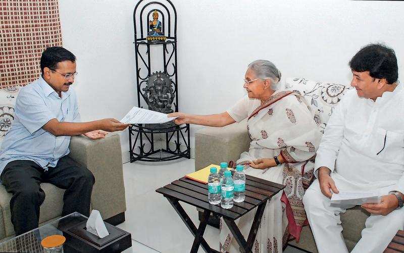 A delegation, headed by Delhi Pradesh Congress Committee  president Sheila Dikshit, met CM Arvind Kejriwal on Wednesday