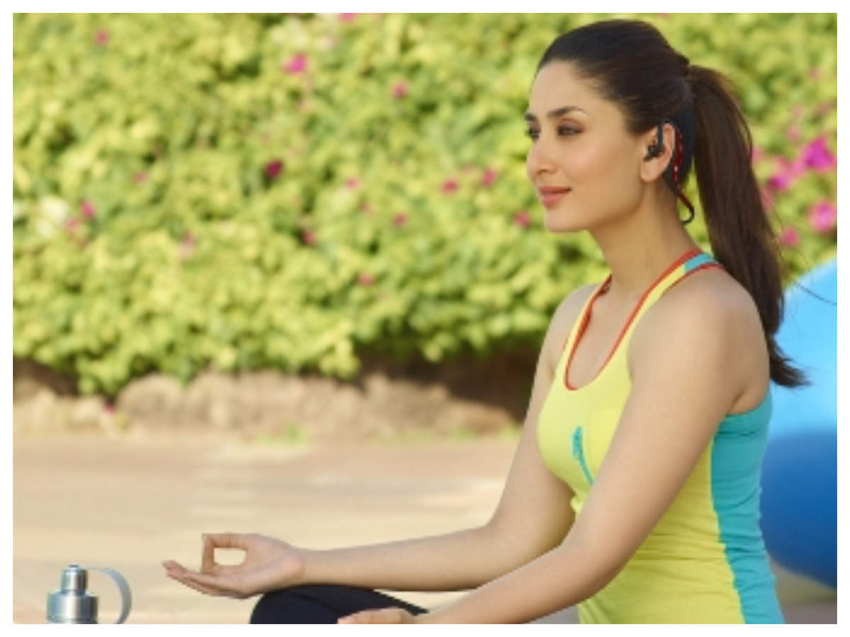 Photos Kareena Kapoor Khan S Yoga Poses Will Make Your Jaws Drop Hindi Movie News Times Of India photos kareena kapoor khan s yoga