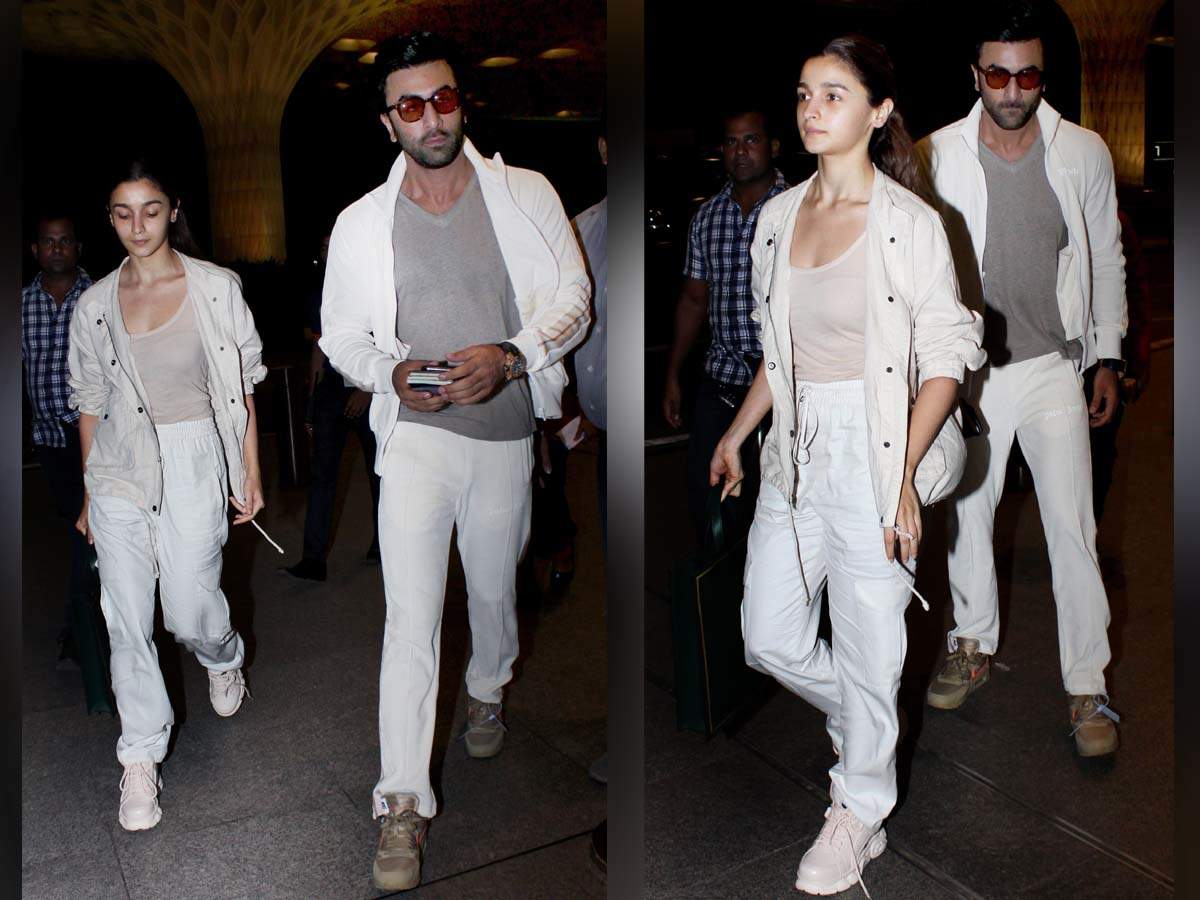 Lovebirds Alia Bhatt-Ranbir Kapoor Twin In White As They Leave For  Brahmastra Shoot