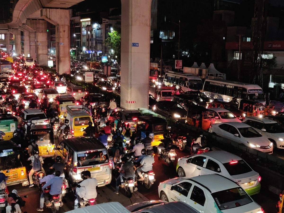 Hyderabad: Experts push for mass transit, no-car days | Hyderabad News -  Times of India
