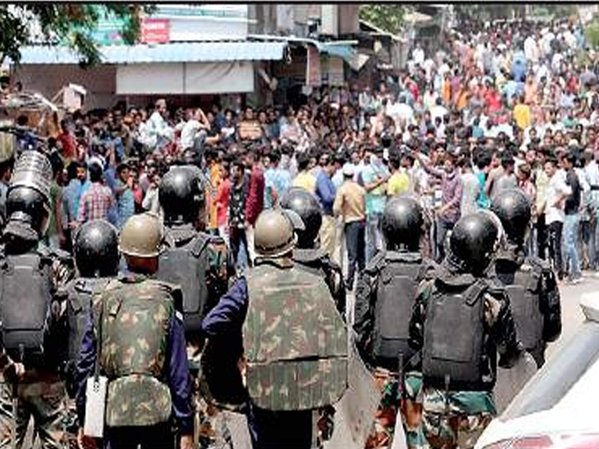 Security forces in Shastri Nagar to control mob violence on Tuesday