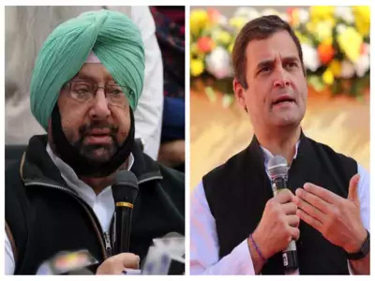 Punjab CM Amarinder Singh (L) said a young leader should take over the reins of the party from Rahul Gandhi (R). (File Photo)