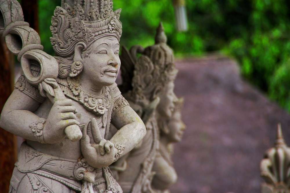 The story of a battle between an evil Balinese king and god Indra and origination of a sacred spring