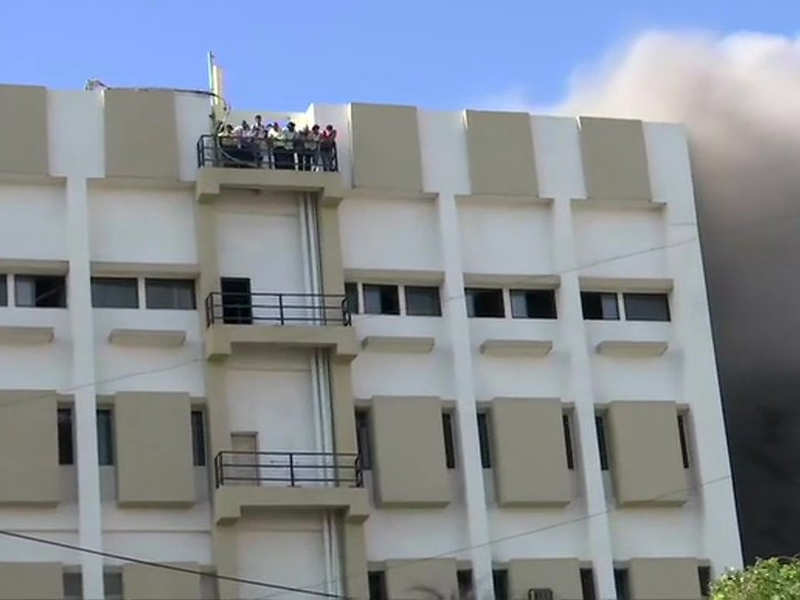 Mumbai: Fire breaks out at MTNL building in Bandra, over 100 feared trapped