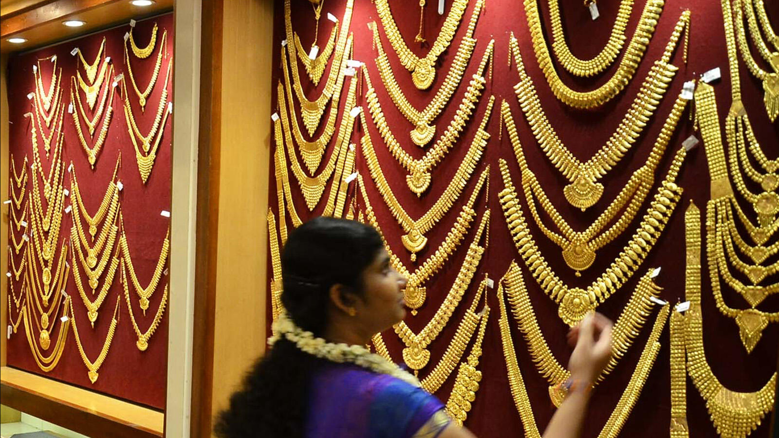 Gold touches all-time high of Rs 35,970 