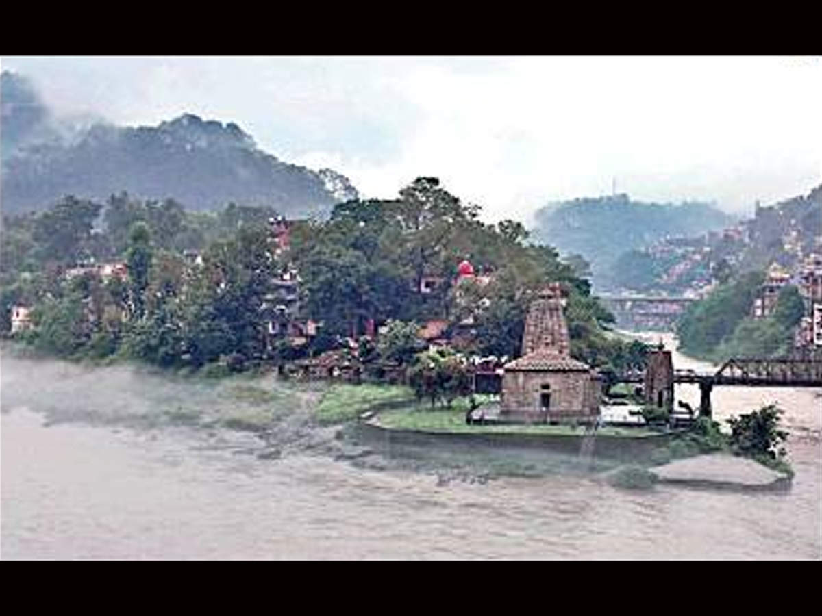 Heavy rains led to overflowing of the Beas in Mandi district on Tuesday