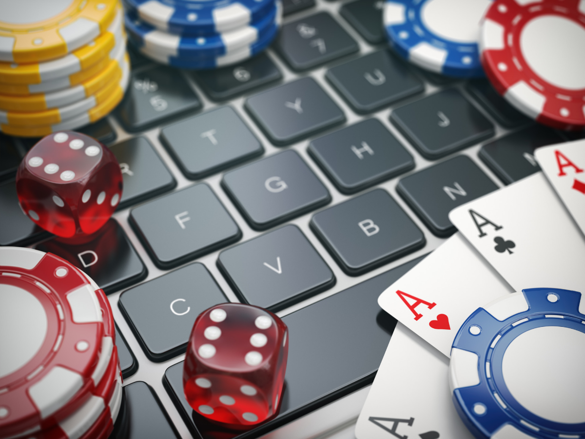 My husband is addicted to online gambling - Times of India