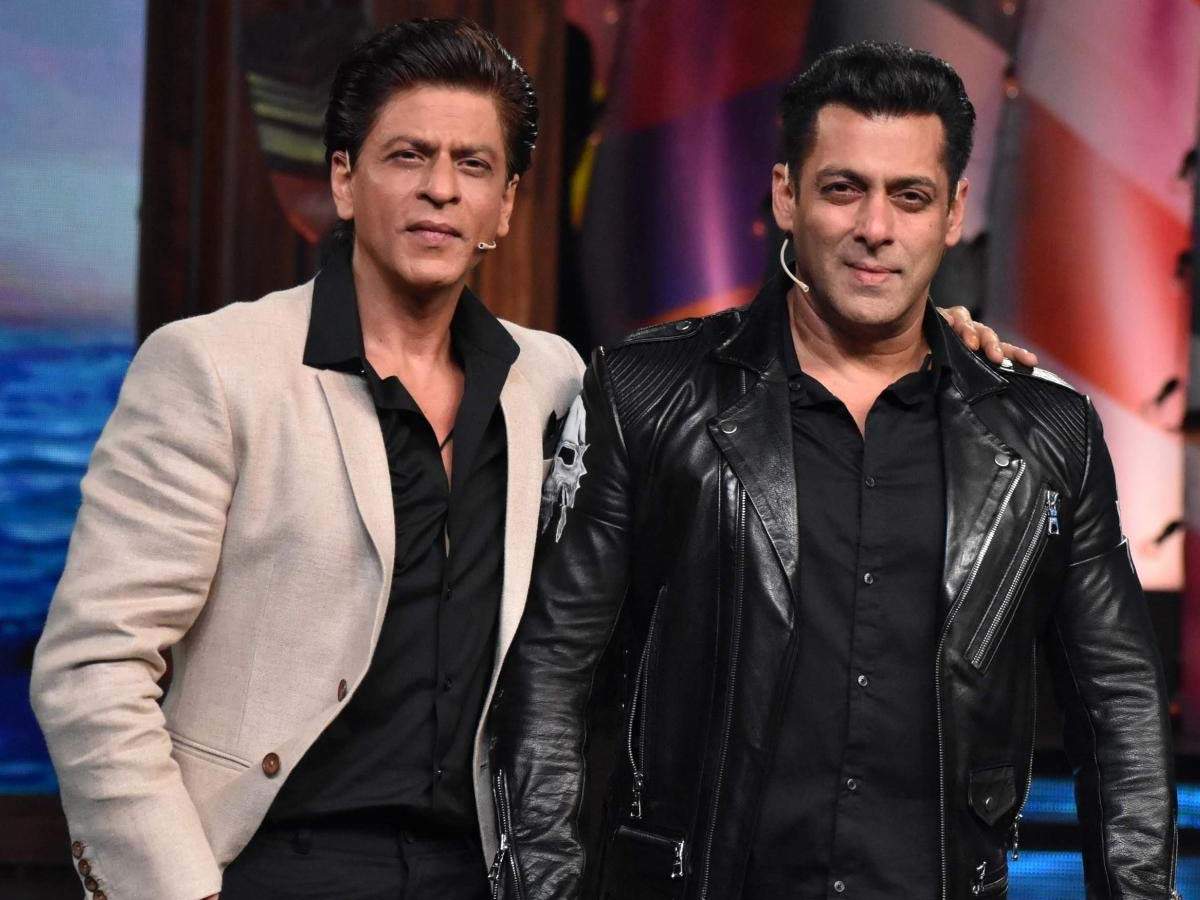 Salman Khan WEARS A JACKET Worth Rs 1 LAKH In RACE 3 