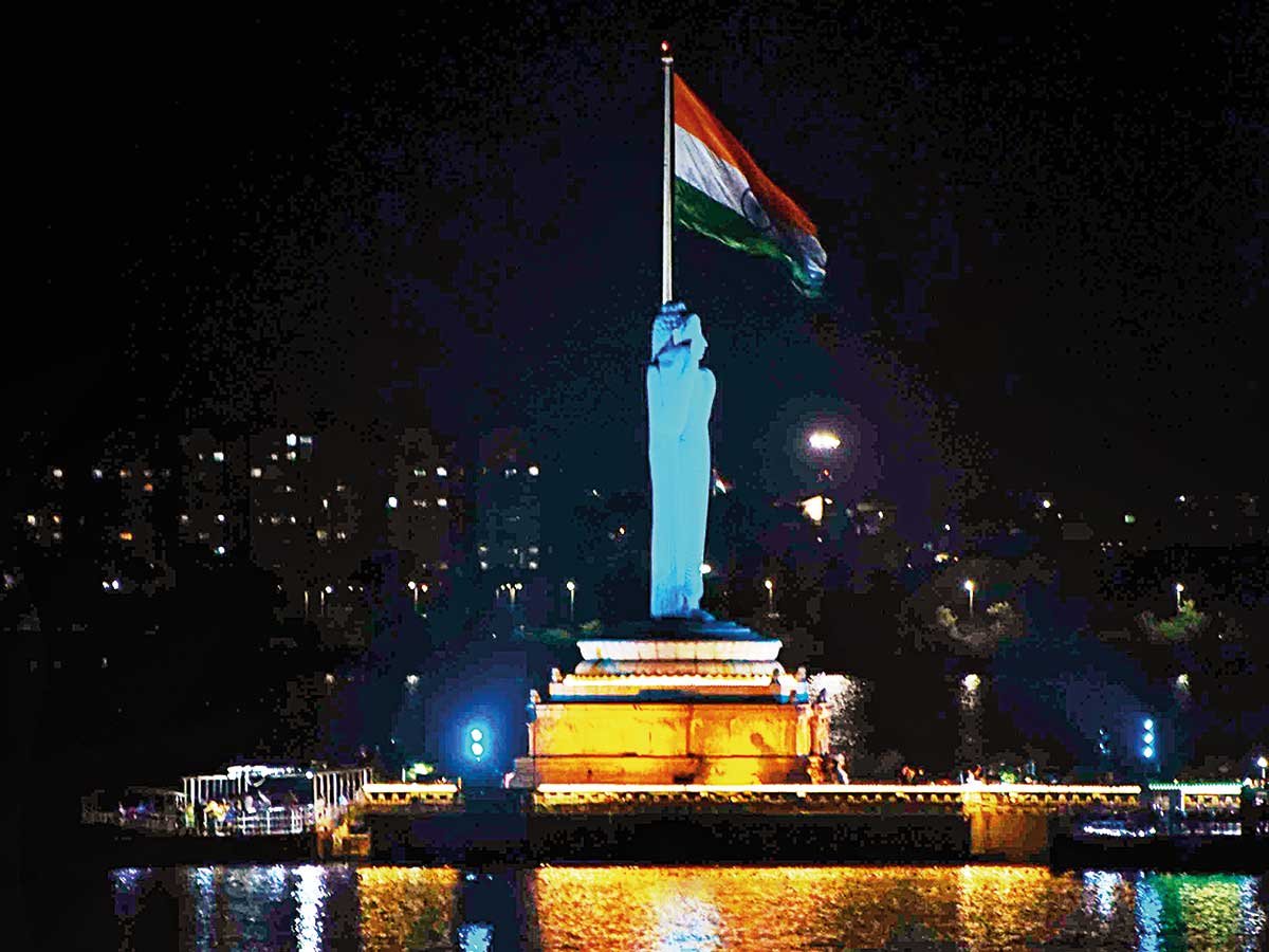 Iconic venues dazzle in colours of the tiranga to mark Independence Day |  Events Movie News - Times of India