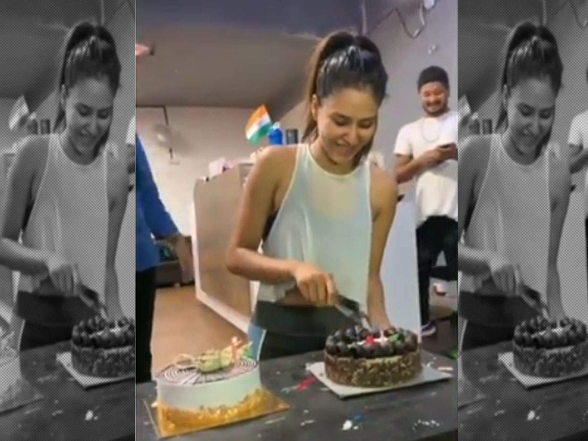 Sonam Kapoor Birthday Cake : Fashionista Style Birthday Cake