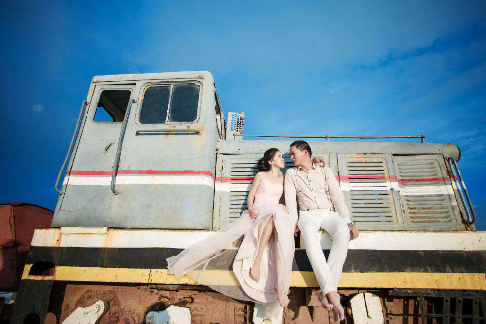 1000 single men and women travelled overnight in China’s ‘Love-Pursuit’ train