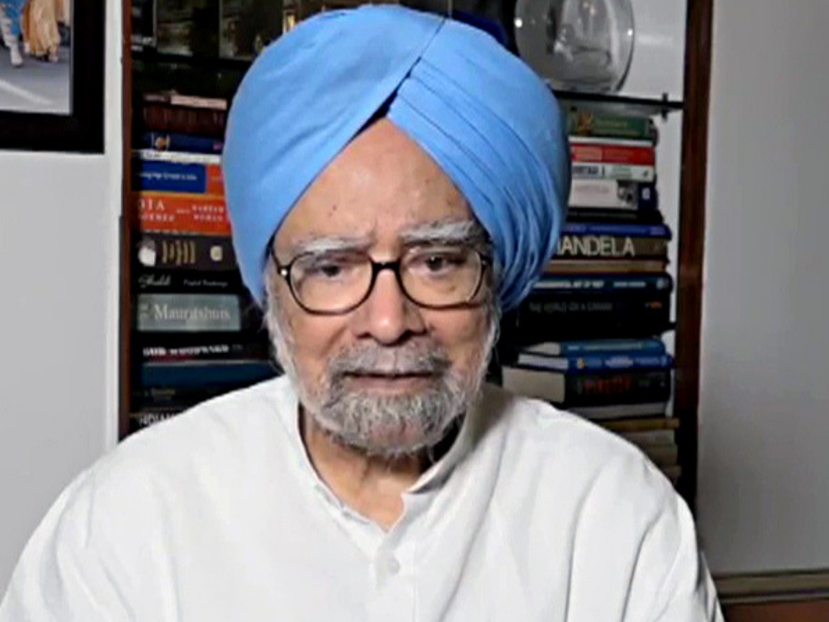 former pm manmohan singh wife get z vip crpf security cover india news times of india former pm manmohan singh wife get z