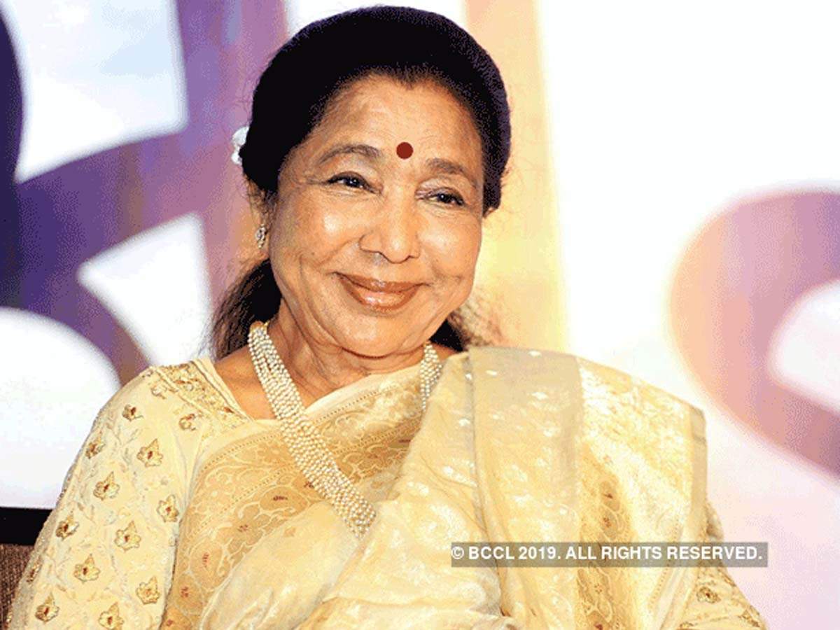 Happy Birthday Asha Bhosle Kajol Rishi Kapoor Sister Lata