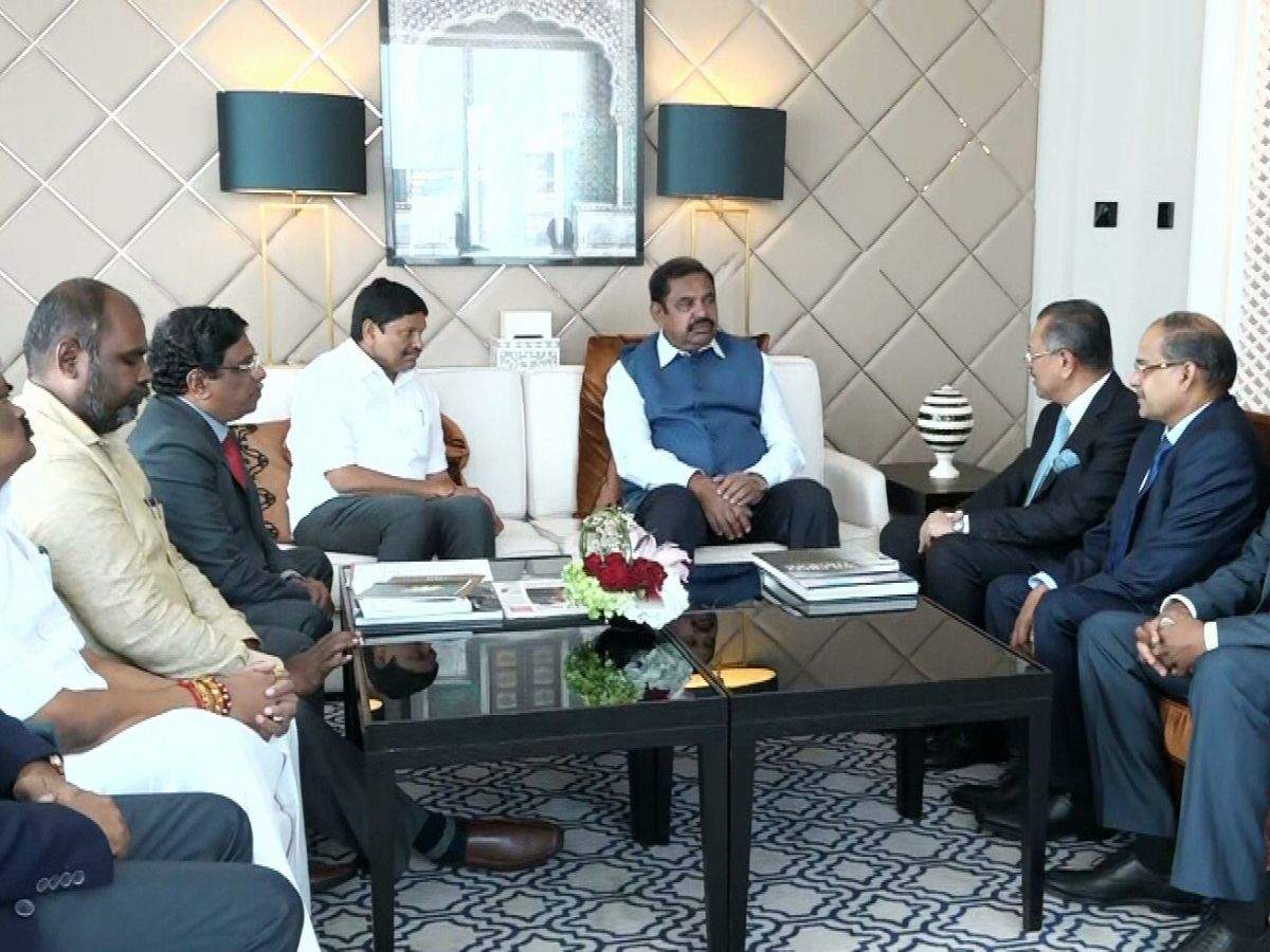 The delegation led by CM Edappadi K Palaniswami arrived in Dubai on the last leg of the CM’s 14-day three-nation trip abroad to meet investors. (Photo credit: @CMOTamilNadu)
