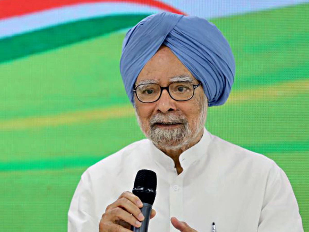 economic slowdown gloom and doom situation for economy manmohan singh times of india economy manmohan singh