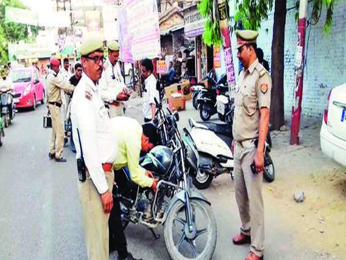 The directive says that the step has been taken following numerous complaints from people about humiliation faced by commuters at the hands of police personnel in the state ever since amendment in Motor Vehicles Act, 2019, came into force. 