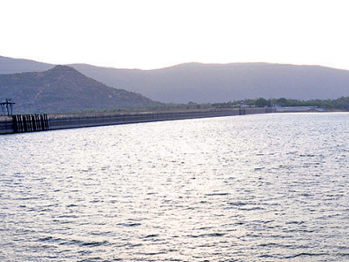 Mettur dam in Salem district of Tamil Nadu is expected to receive inflow of approximately 30,000 cusecs (cubic feet per second) from Tuesday evening, which would increase to 50,000 cusecs by midnight