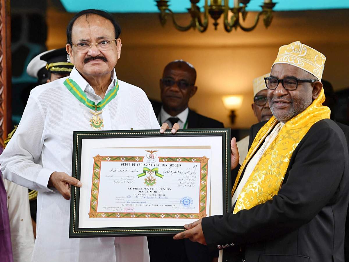 Vice President M Venkaiah Naidu is conferred 'The Order of the Green Crescent', the highest civilian honour of Comoros, by Azali Assoumani, President of Comoros, in Moroni on Friday. (ANI)