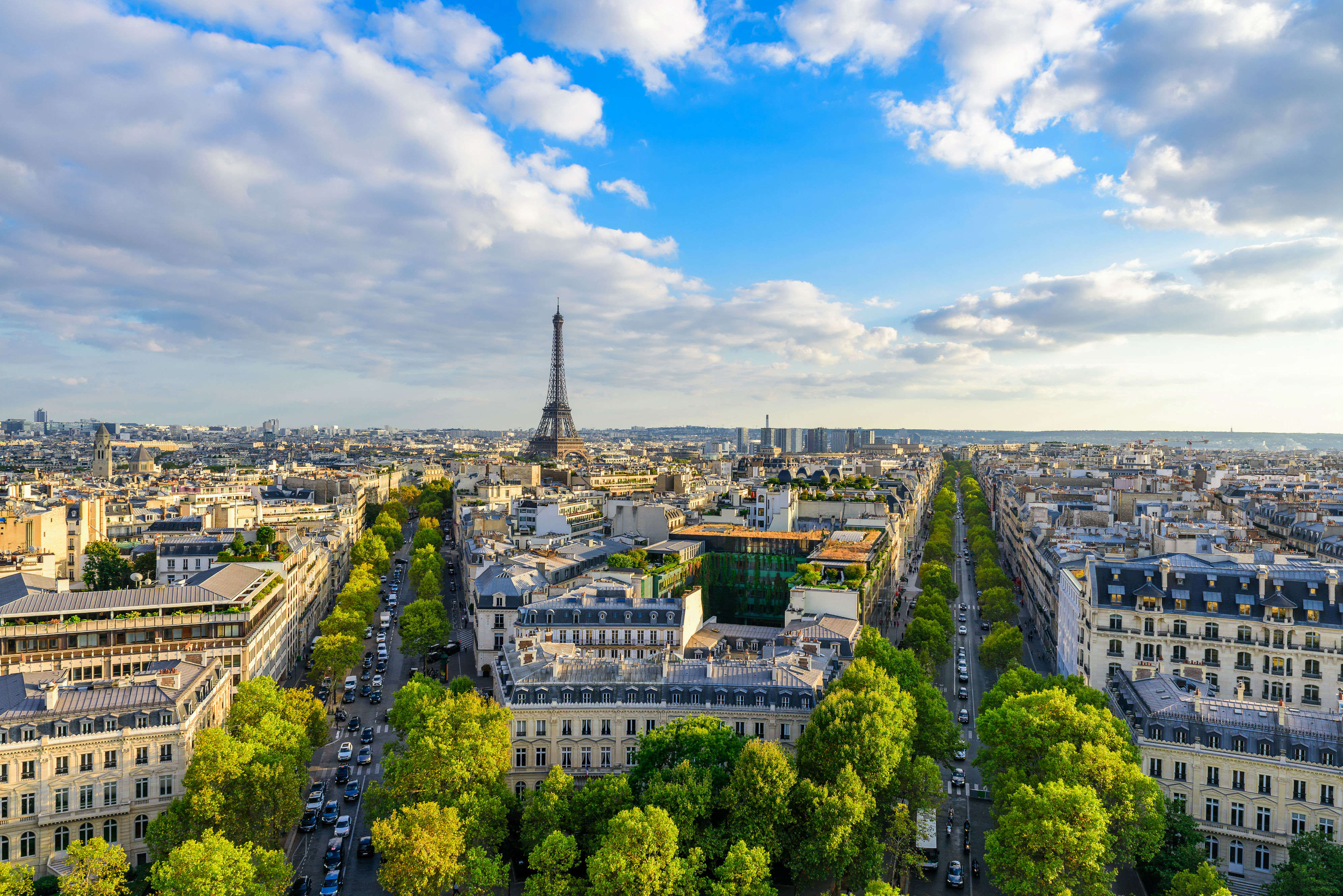 Eiffel Tower’s surrounding areas to get beautiful gardens and more by 2024
