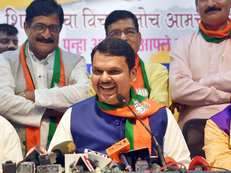 BJP dips 17 in Maharashtra, alliance majority falls short of 220+ target