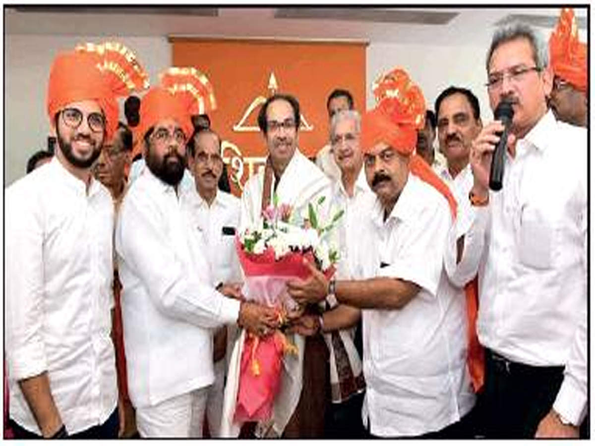 Uddhav with Sena leaders after choosing the legislative party leader