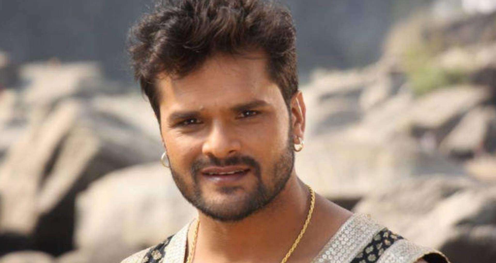 Bhojpuri superstar Khesari Lal Yadav on Thursday said that he was being forced to be Sushant Singh Rajput. 