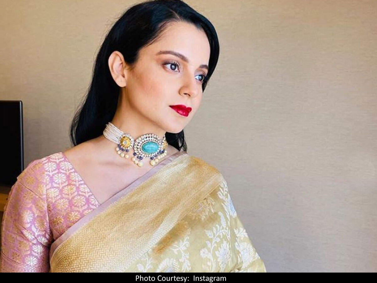 Kangana Ranaut Stuns In Gold At Her Brother S Engagement Ceremony