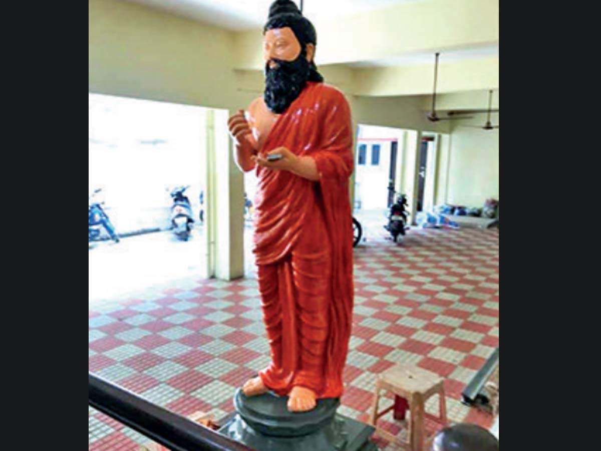 Thiruvalluvar statue in BJP office painted in saffron | Chennai ...