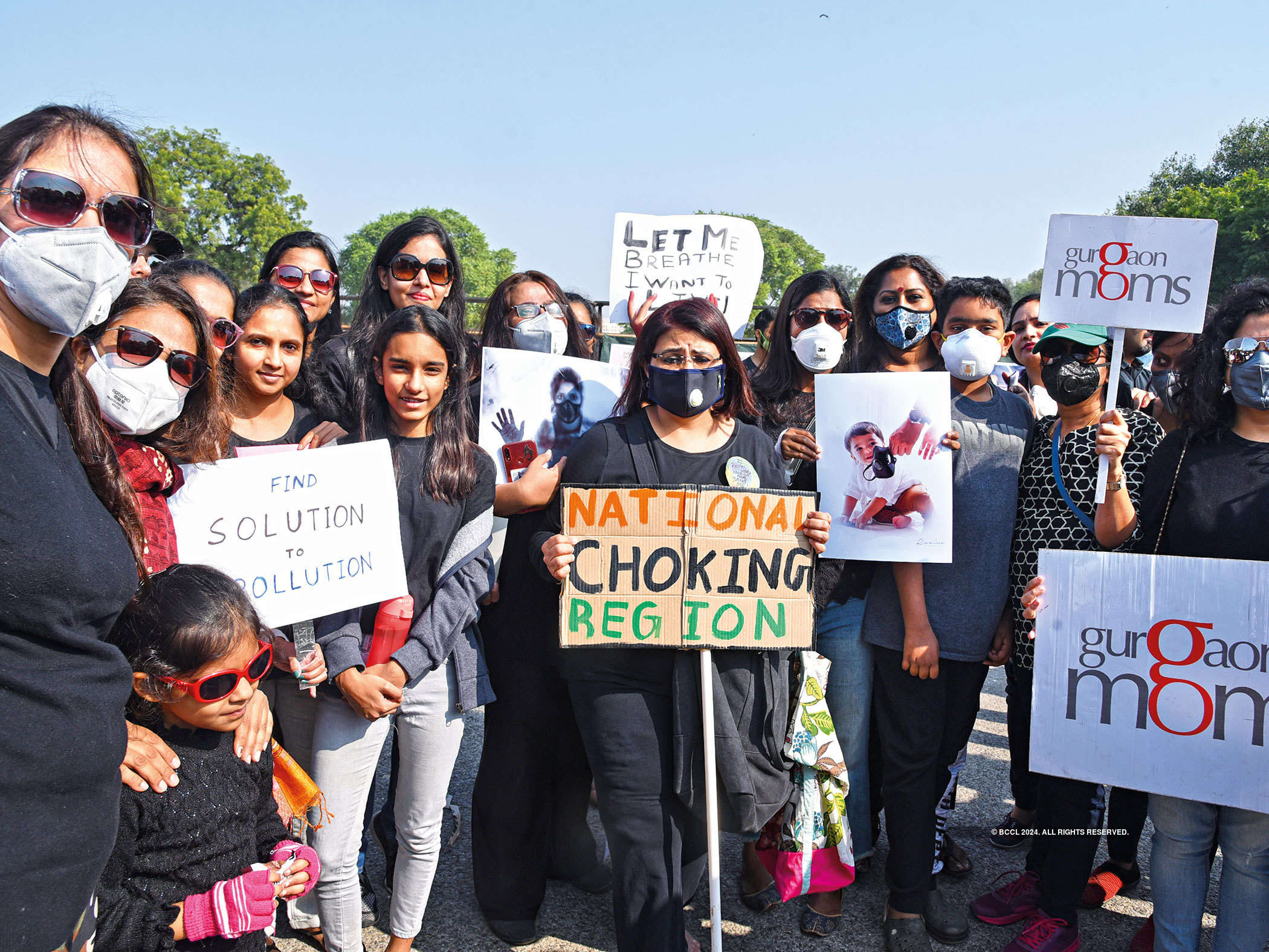 Sushant ‘Choke,’ Cyber ‘Huff’, Aravalli ‘Biogas’ Park: Climate protesters rename areas in Gurgaon