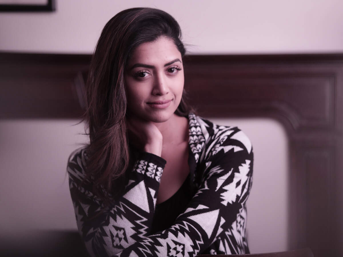 INFRARED DREAMS WATCH ONLINE HORA