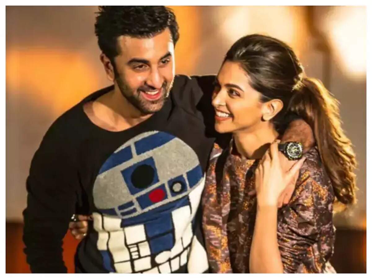 Ranbir Kapoor And Deepika Padukone To Come Together For A Love Story? Read Details | Hindi Movie News
