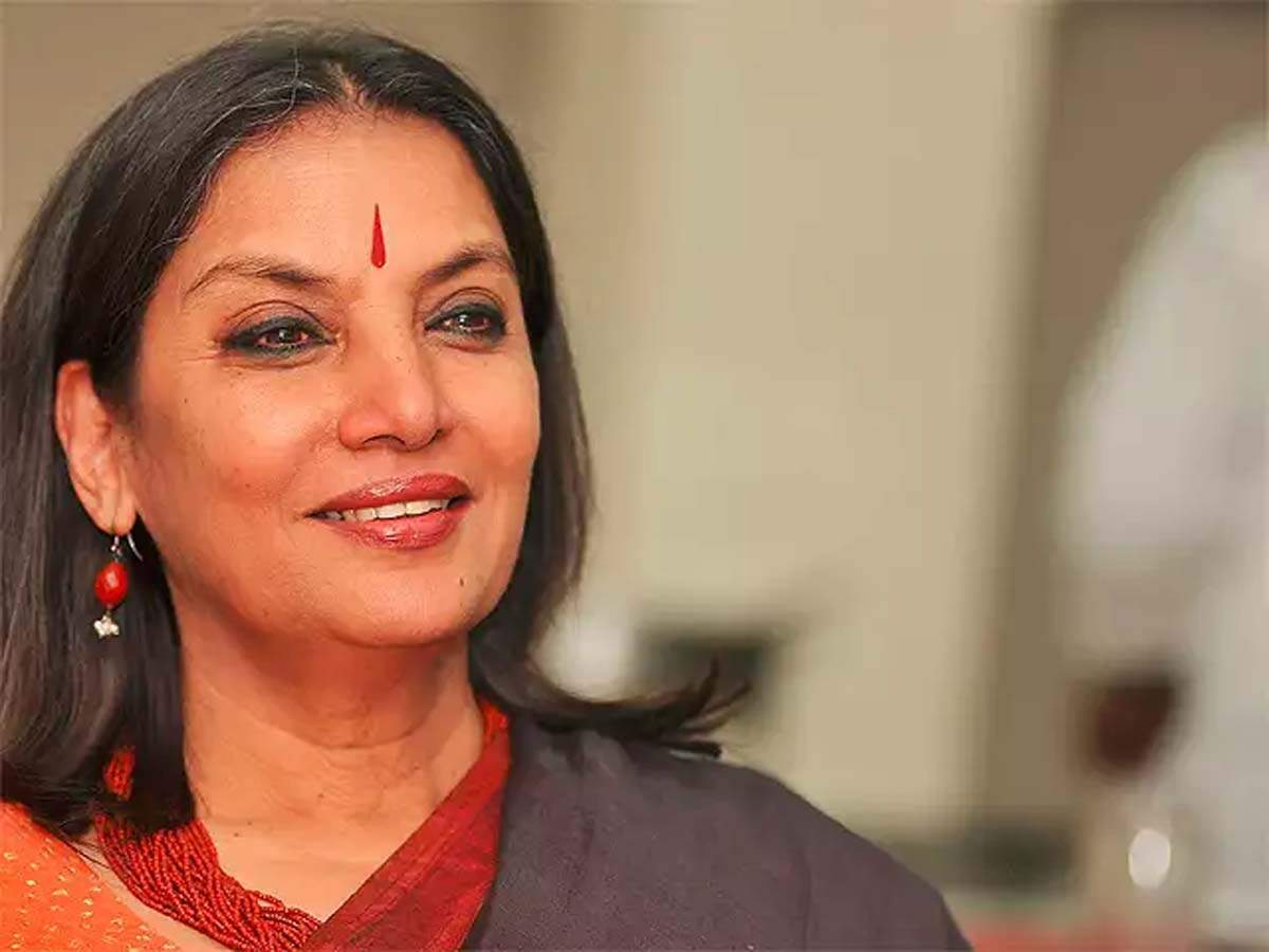 Shabana Azmi Used To Save Pocket Money To Buy This Bollywood Actor's Posters | Hindi Movie News