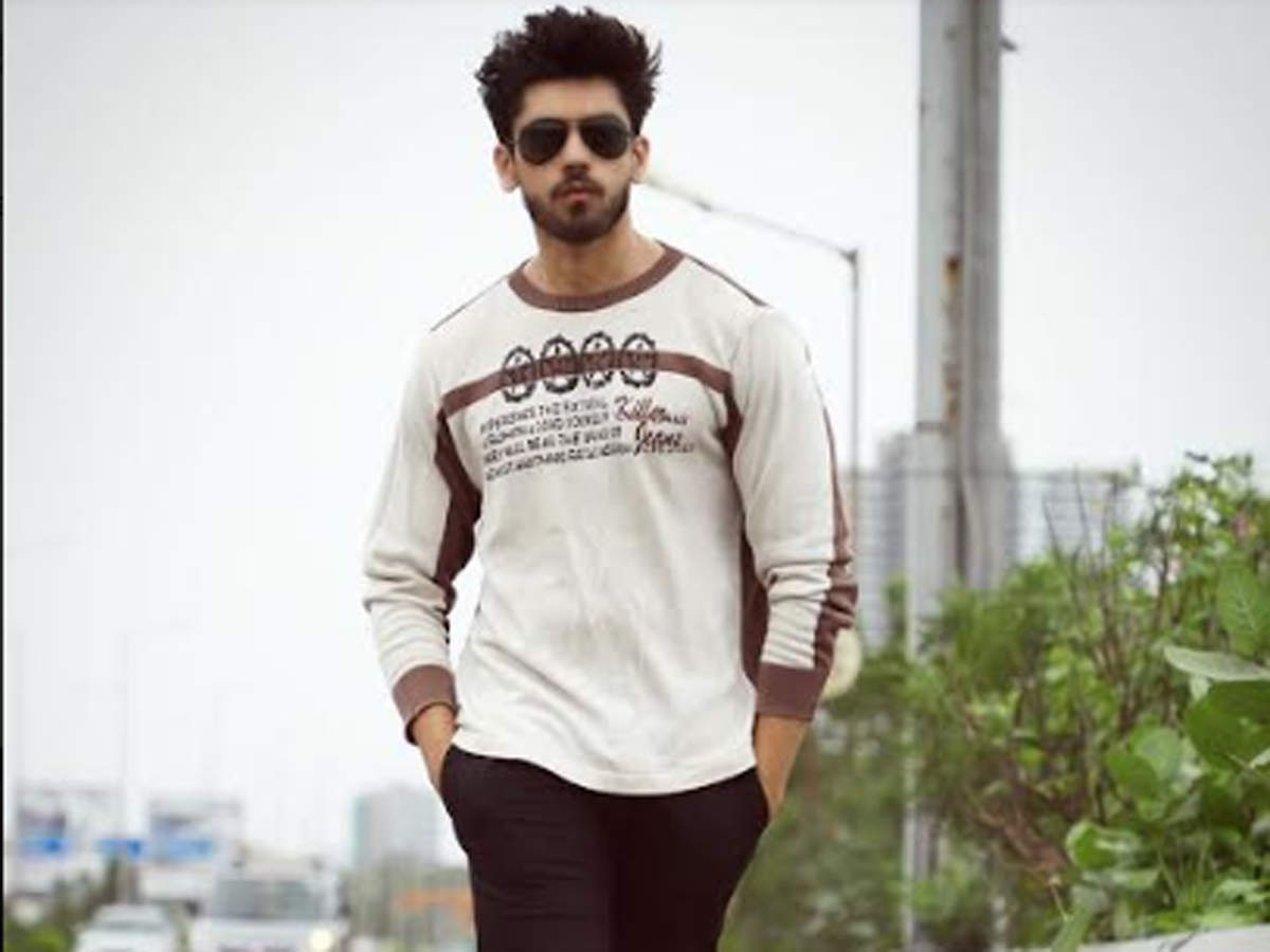 Yeh Teri Galiyan Actor Avinash Mishra Plans A Road Trip On His 24th Birthday Times Of India Avinash mishra and vrushika mehta describe their journey in a word#yehterigaliyan #vrushikamehta #avinashmishra #tellybytes. yeh teri galiyan actor avinash mishra