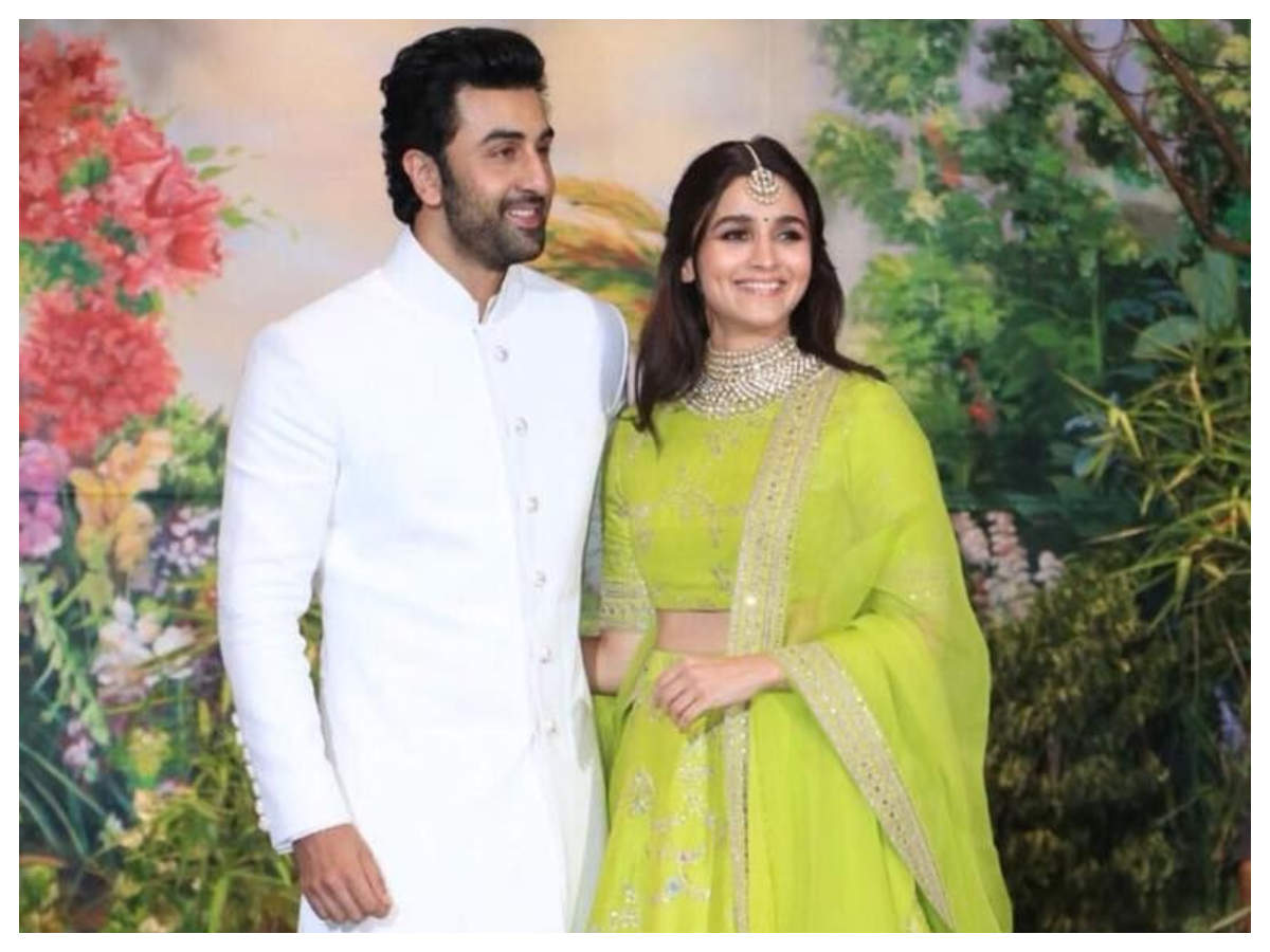 Alia Bhatt and Ranbir Kapoor to tie the knot next year in Kashmir? | Hindi Movie News - Times of India