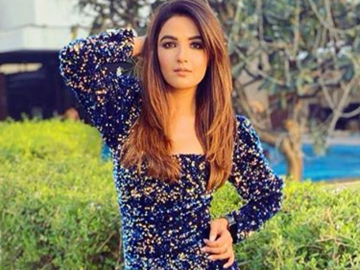 Exclusive - Jasmin Bhasin: I am not one of those skinny hot girls; had  difficulty to stay away from food - Times of India