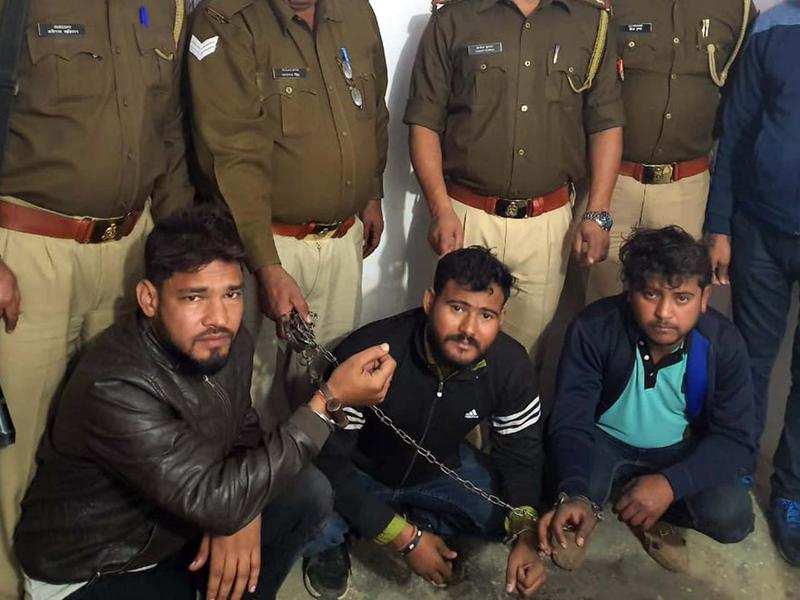 Three thrash biryani seller, hurl casteist slurs