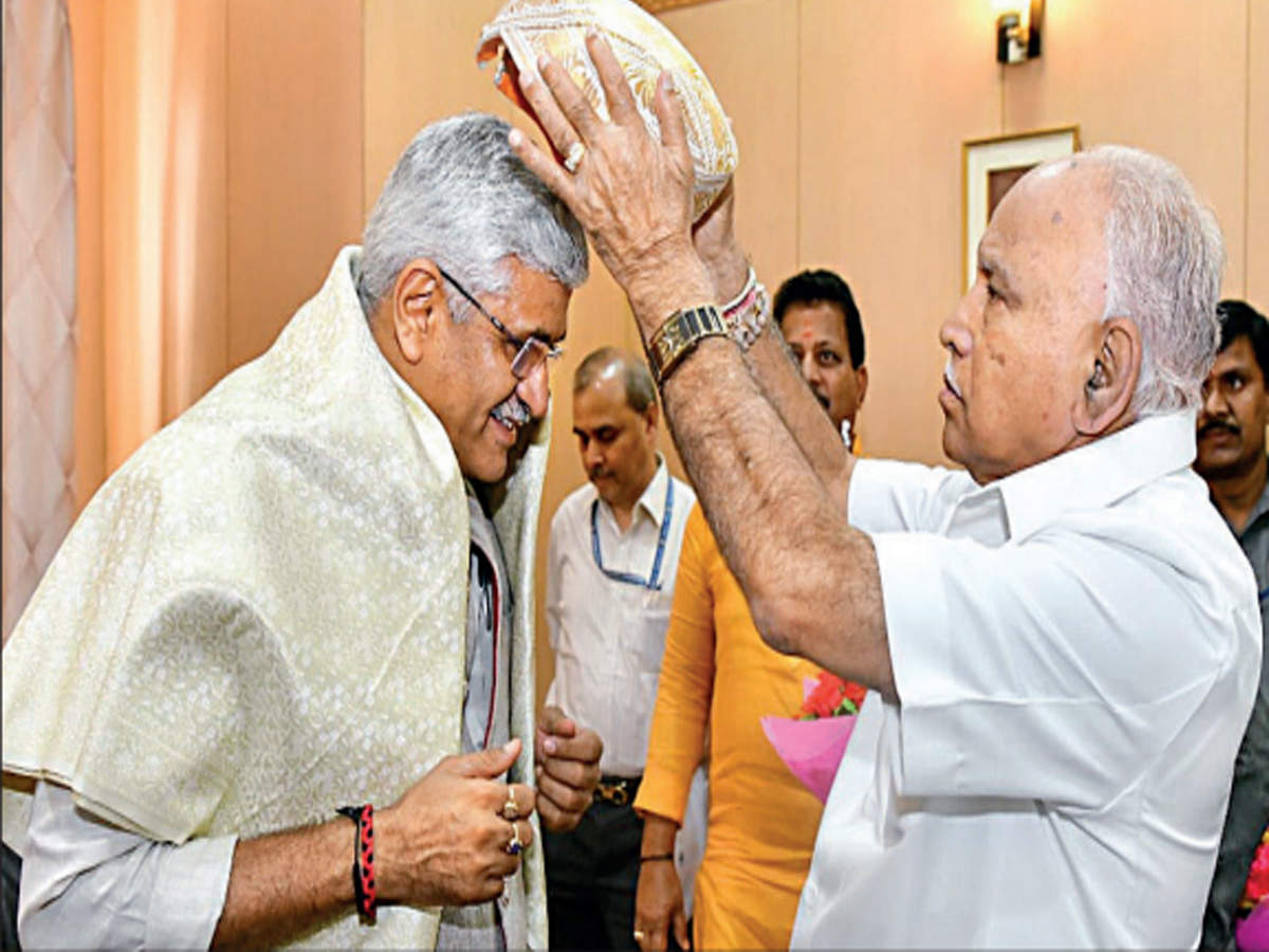 Union jal shakti minister Gajendra Singh Shekawat met chief minister BS Yediyurappa in Bengaluru on Monday. The CM sought immediate release of Rs 439 crore from the Centre for irrigation projects and clearance for the Mekedatu project