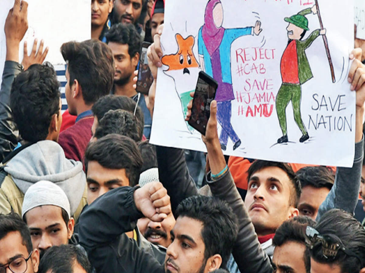 Students stage protest to show solidarity with students of Jamia Milia Islamia and Aligarh Muslim University at Iqbal Maidan on Monday