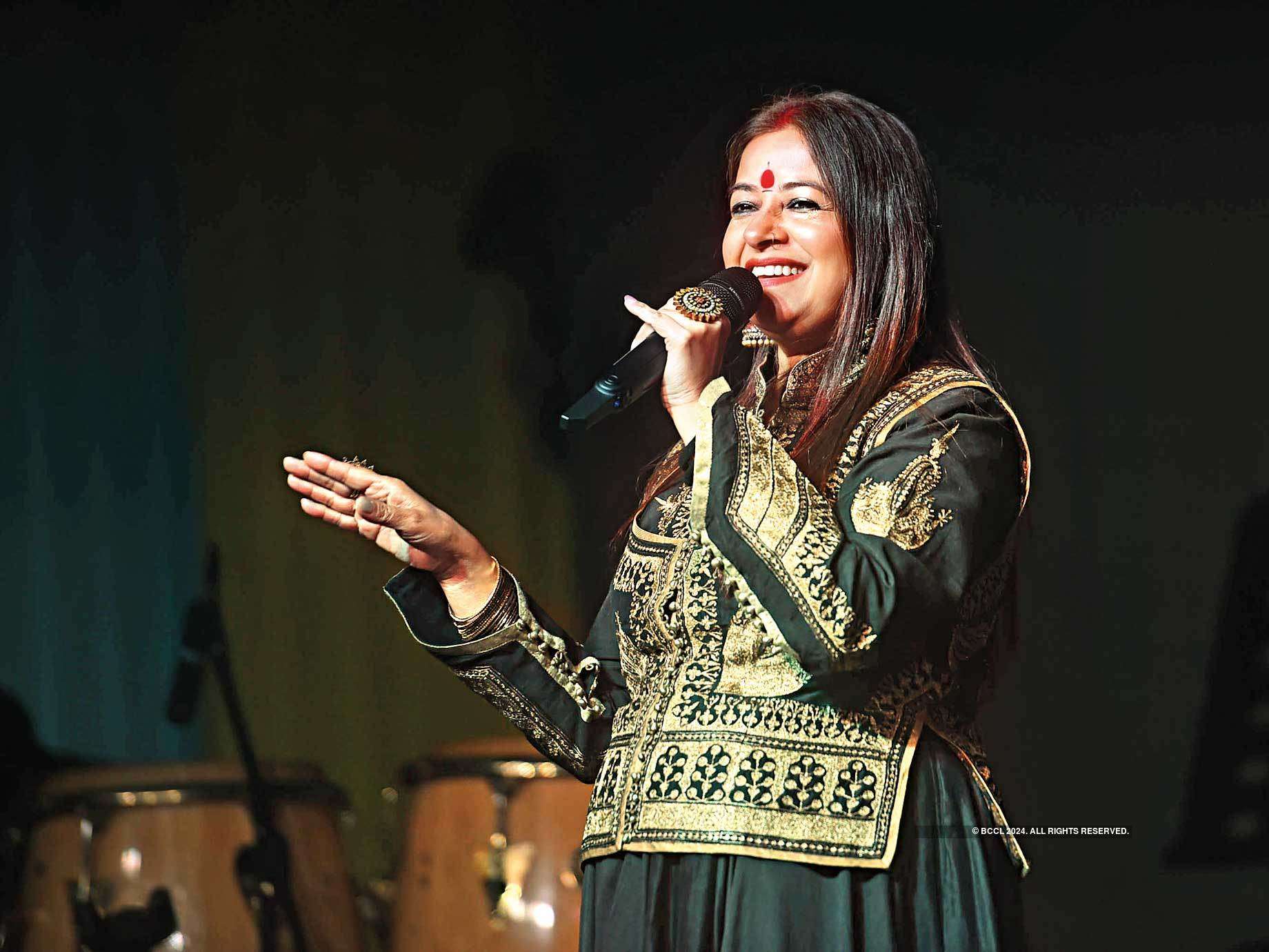 Rekha Bhardwaj performed her hit tracks in Noida