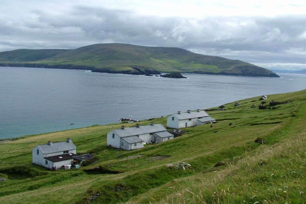 Dream job alert: a remote Irish island needs two people to manage a coffee shop