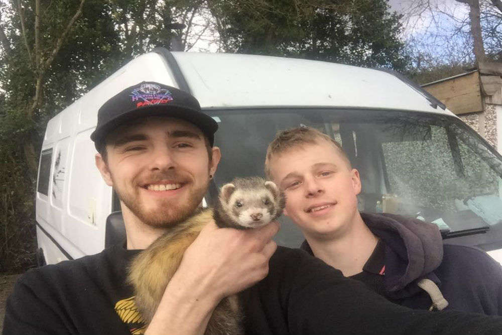 Grieving man quits his job, sells everything, and is travelling the world with his pet ferret