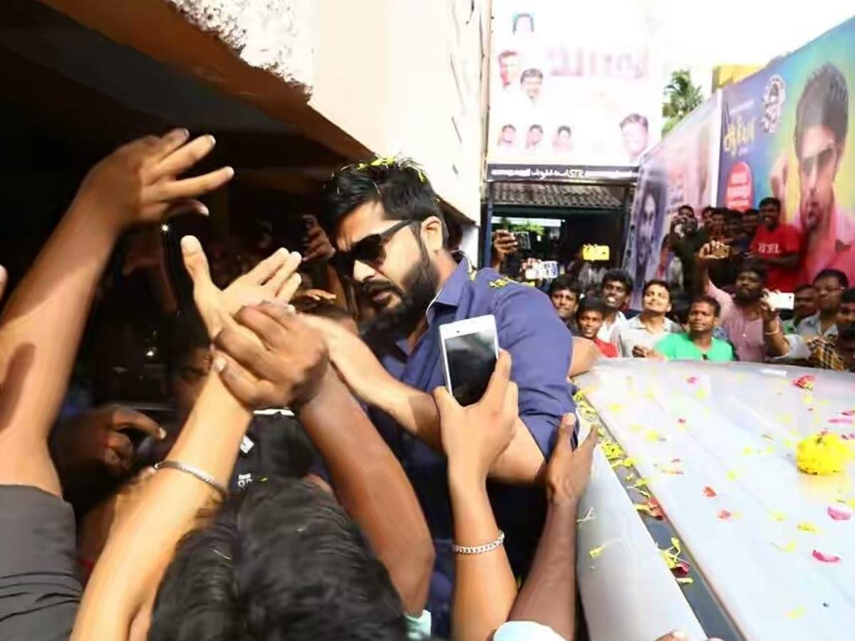 Happybirthdaystr Pictures Of Simbu S Celebrations With Fans Go Viral Tamil Movie News Times Of India