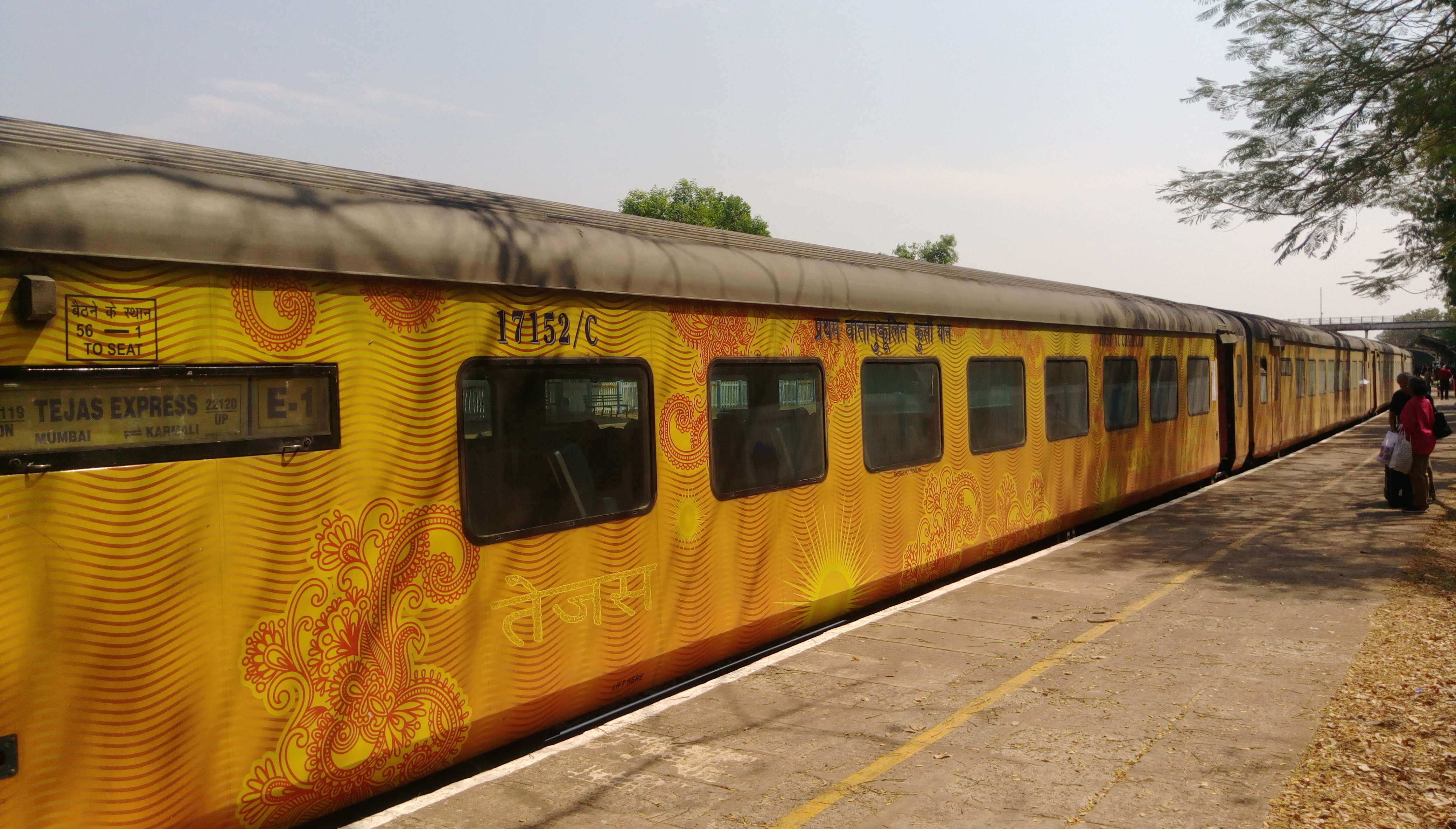 Tejas Express will charge for excess baggage from passengers