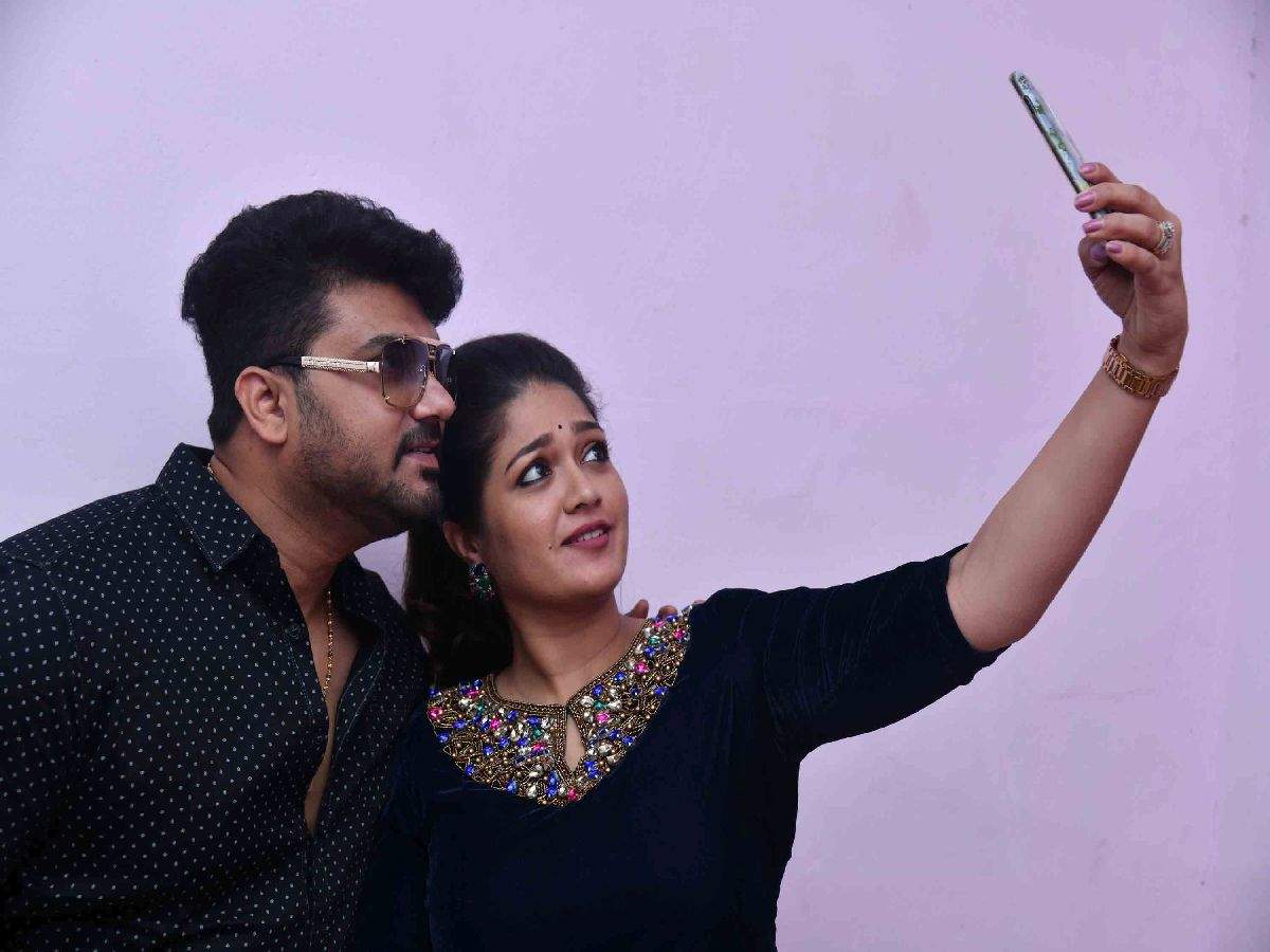 When Meghana Raj and Srujan Lokesh took a selfie | Kannada Movie News -  Times of India