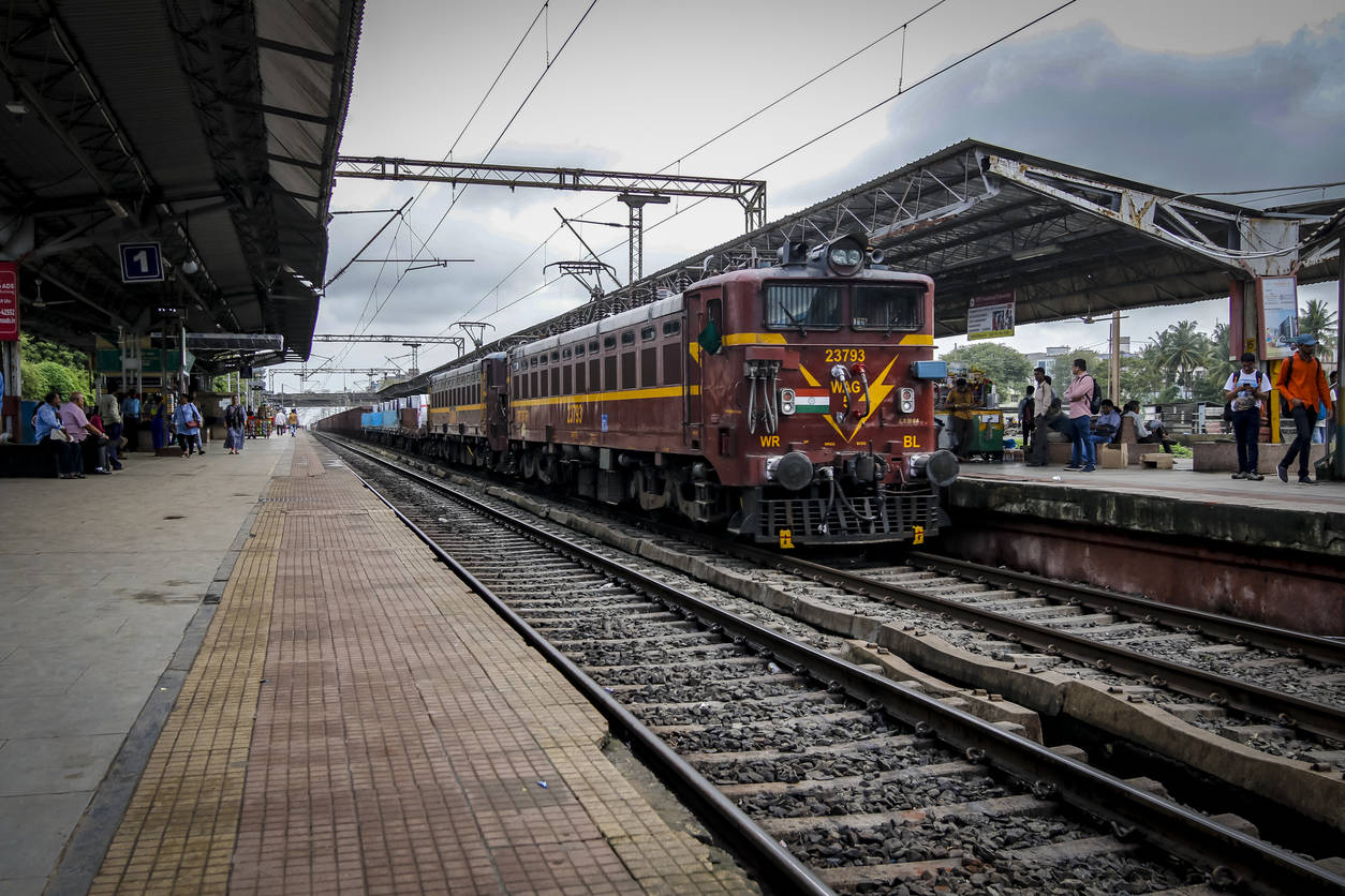 Google to end free Wi-Fi in 400 Indian railway stations