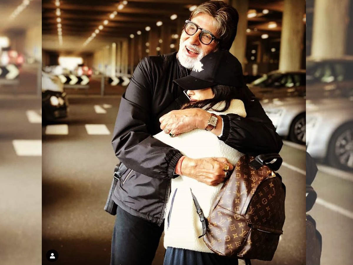 Flashback Friday: Amitabh Bachchan hugging his granddaughter Navya