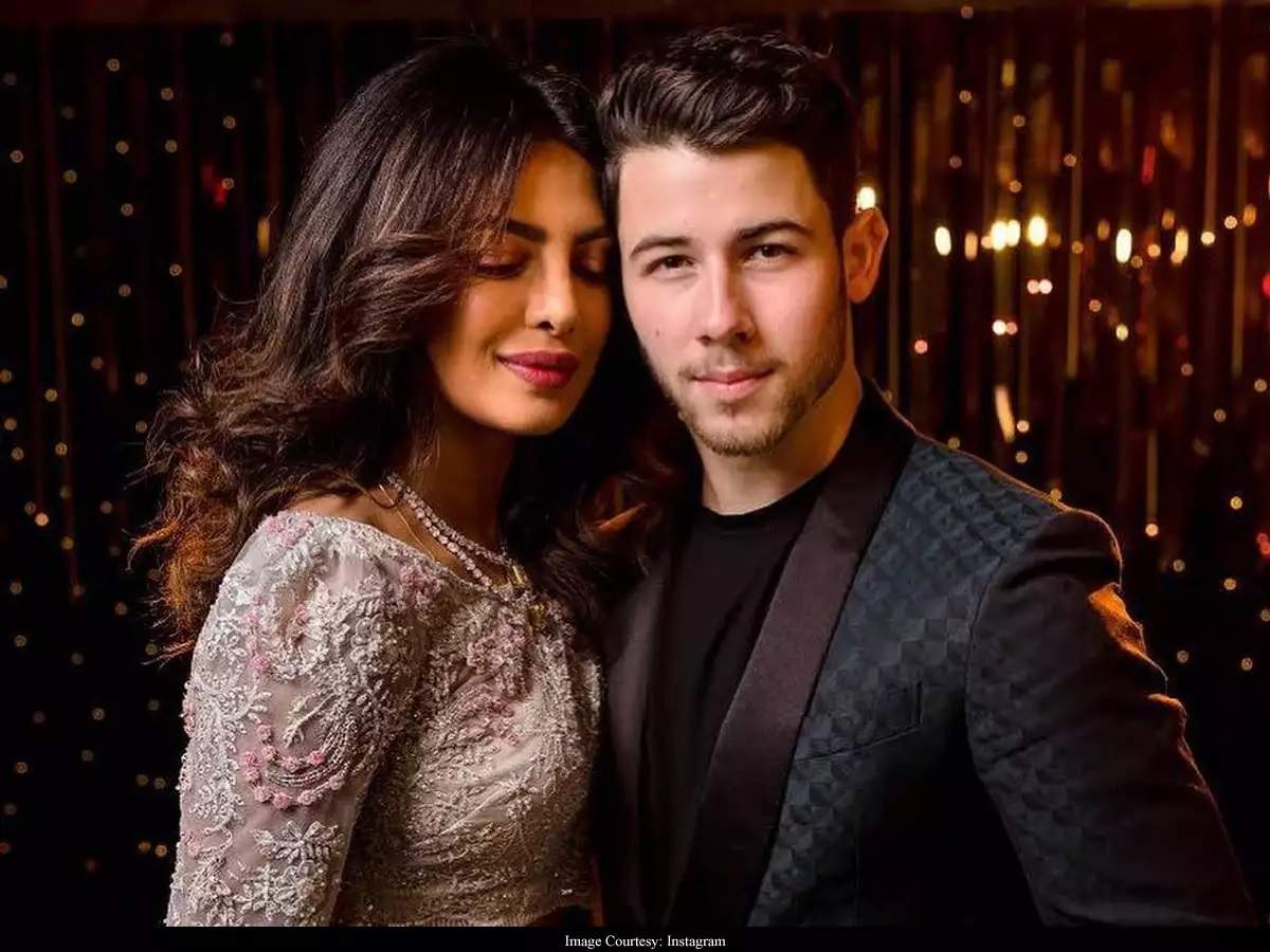 Nick Jonas Opens Up On His Age Difference With Wife Priyanka Chopra Jonas Says My Wife S 37 It S Cool Hindi Movie News Times Of India