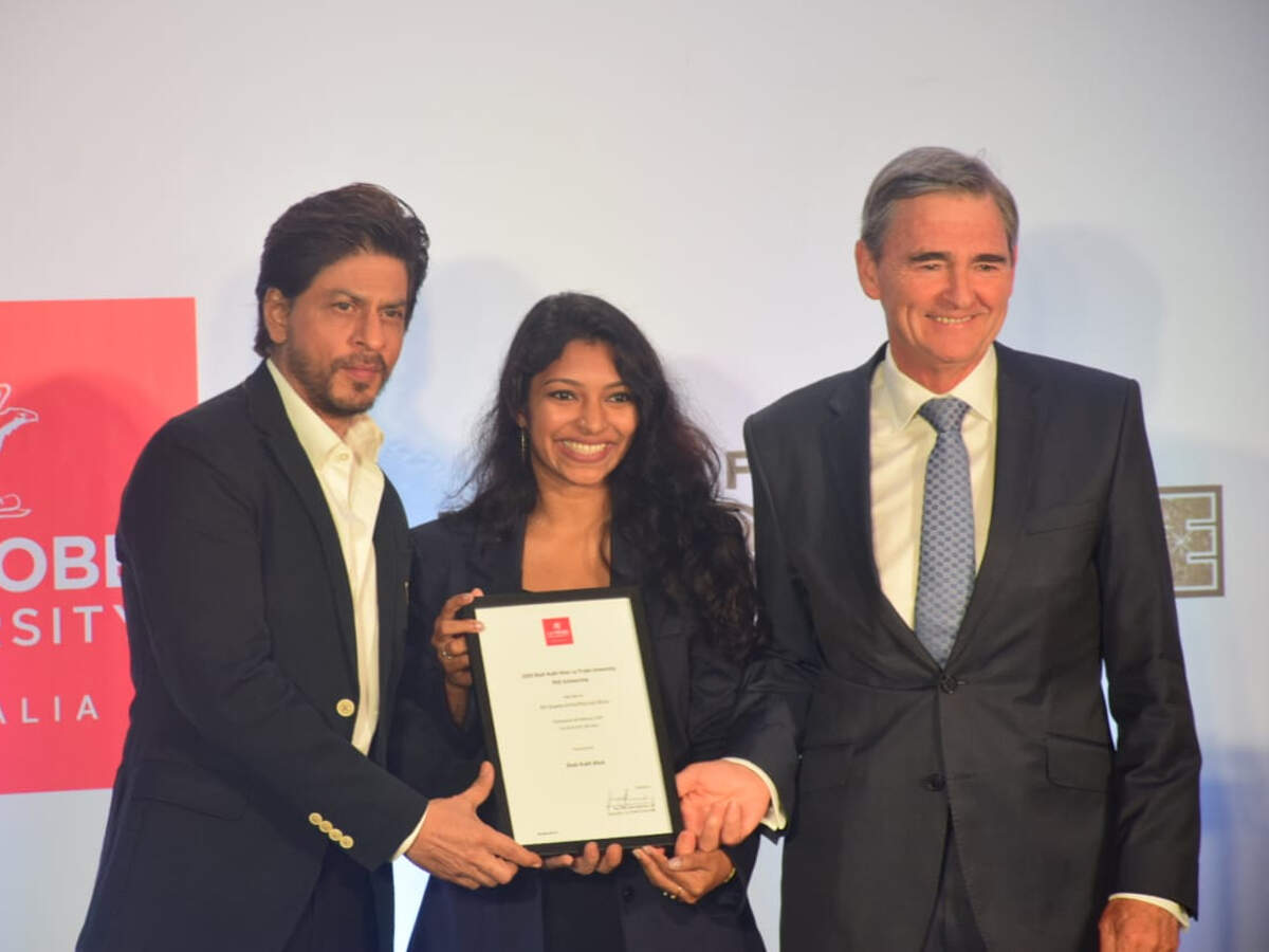 Photos: King Khan honours Shah Rukh Khan La Trobe University PhD Scholarship winner thumbnail