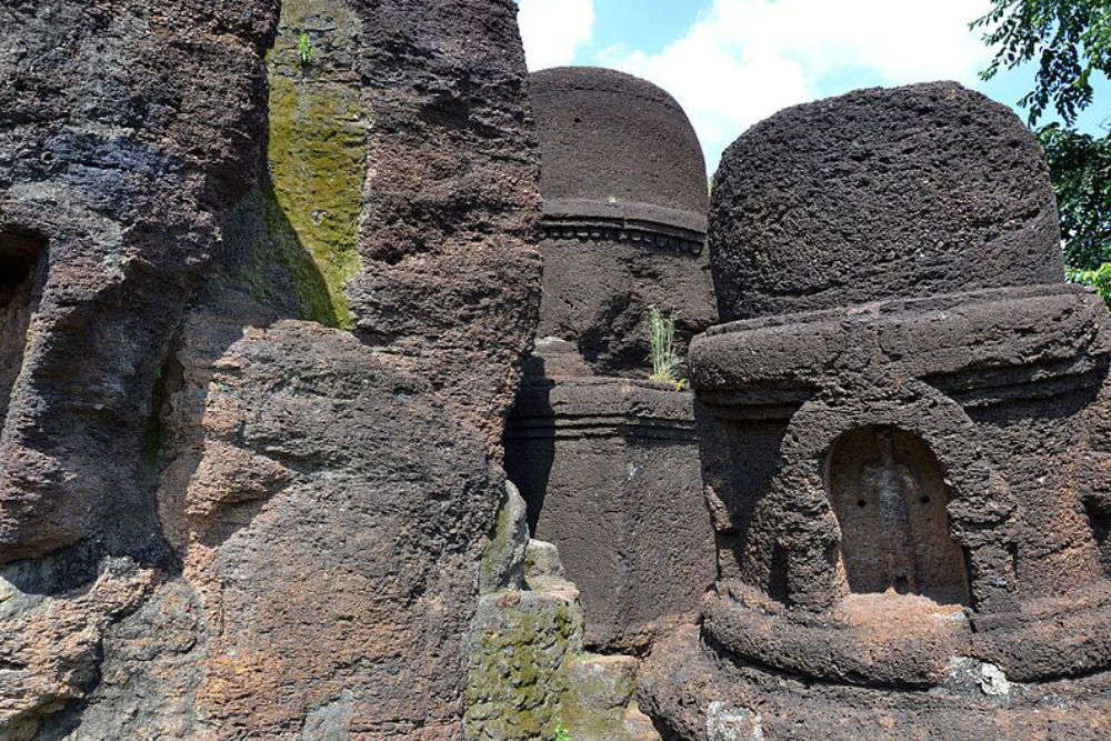 Old Buddhist Caves of Kolvi